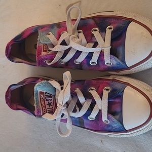 GUC size 6 converse